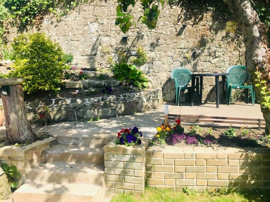 Victoria Boutique Lodge 'Stan" Sea View And Garden Apartment Ventnor Εξωτερικό φωτογραφία